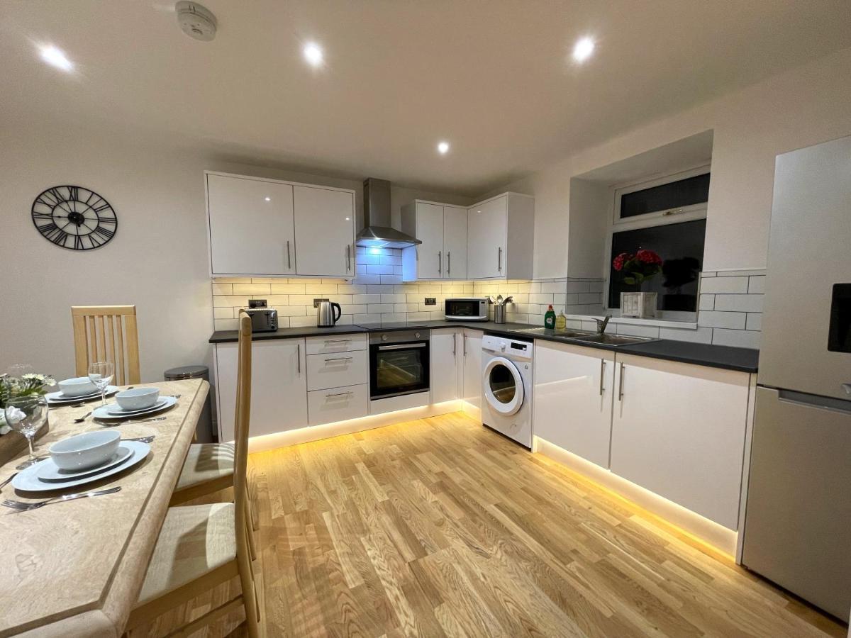 Yr Hen Bopty Villa Pontypridd Exteriör bild